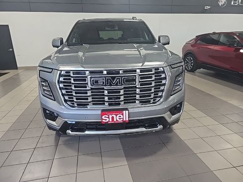 Used 2026 GMC Yukon Denali image 8