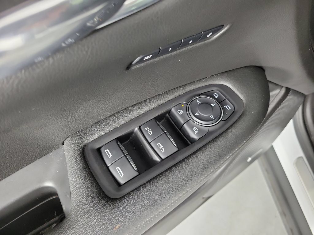 Certified 2023 Cadillac XT6 Luxury FWD image 21