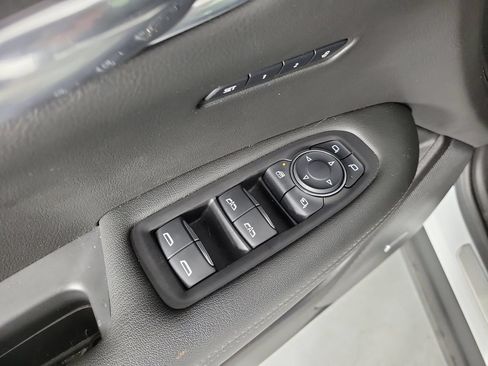 Certified 2023 Cadillac XT6 Luxury FWD image 21