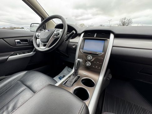 Used 2013 Ford Edge SEL image 12