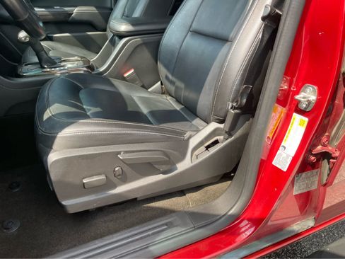 Used 2015 GMC Canyon SLT w/ Driver Alert Package RWD image 17