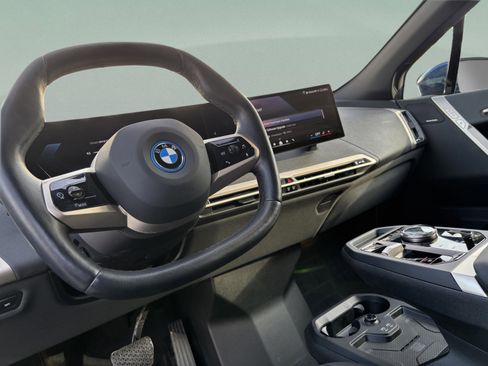 Used 2024 BMW iX xDrive50 image 30