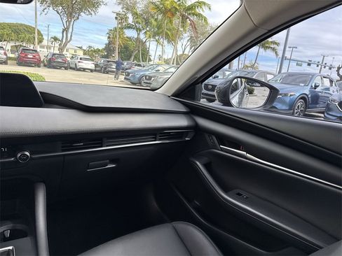 Used 2021 MAZDA MAZDA3 s image 16
