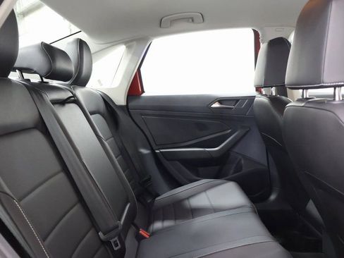 Certified 2023 Volkswagen Jetta SE image 23