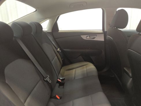 Used 2023 Kia Forte LXS w/ LXS Technology Package FWD image 19