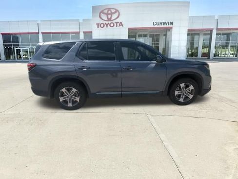 Used 2025 Honda Pilot EX-L image 35