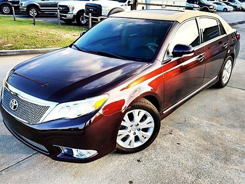 Used 2011 Toyota Avalon FWD image 3