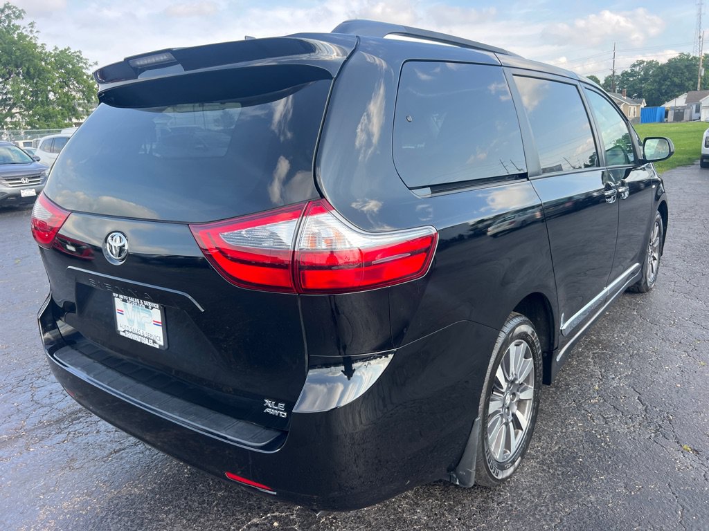 Used 2020 Toyota Sienna XLE AWD/4WD image 7