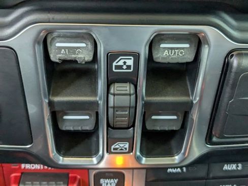 Used 2019 Jeep Wrangler Unlimited Rubicon AWD/4WD image 21