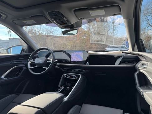 New 2025 Audi Q5 Premium Plus image 16