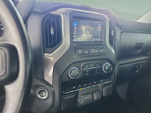 Used 2023 Chevrolet Silverado 1500 Custom Trail Boss AWD/4WD image 11
