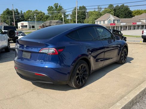 Used 2021 Tesla Model Y Long Range AWD/4WD image 6