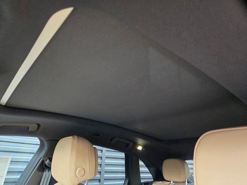 Used 2026 Porsche Macan image 21