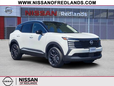 New 2026 Nissan Kicks SR w/ Interior Electronics Package FWD image 1