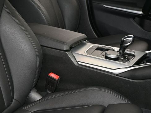 Used 2021 BMW 330i Sedan image 46