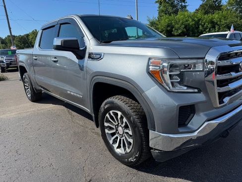 Used 2019 GMC Sierra 1500 SLE w/ X31 Off-Road Package AWD/4WD image 12