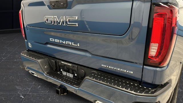 Used 2025 GMC Sierra 1500 Denali Ultimate AWD/4WD image 42