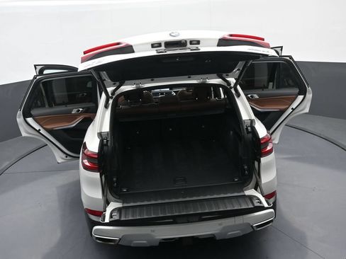 Used 2023 BMW X5 xDrive40i w/ Premium Package AWD/4WD image 42
