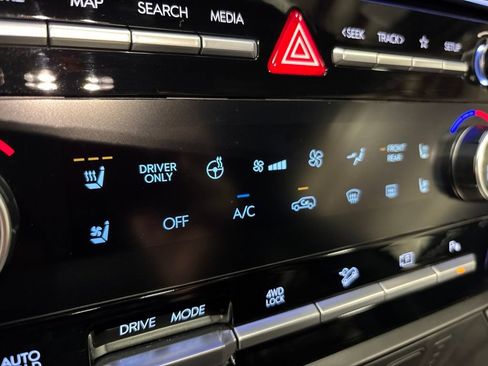 Certified 2025 Hyundai Santa Fe Calligraphy AWD/4WD image 32