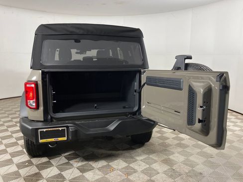 New 2025 Ford Bronco Base image 30