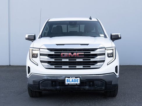 Used 2024 GMC Sierra 1500 SLE w/ Preferred Package image 18
