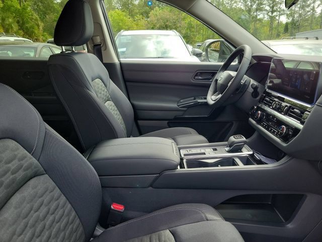 New 2026 Nissan Pathfinder SV FWD image 33