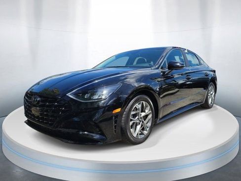 Used 2023 Hyundai Sonata SEL w/ Cargo Package FWD image 2
