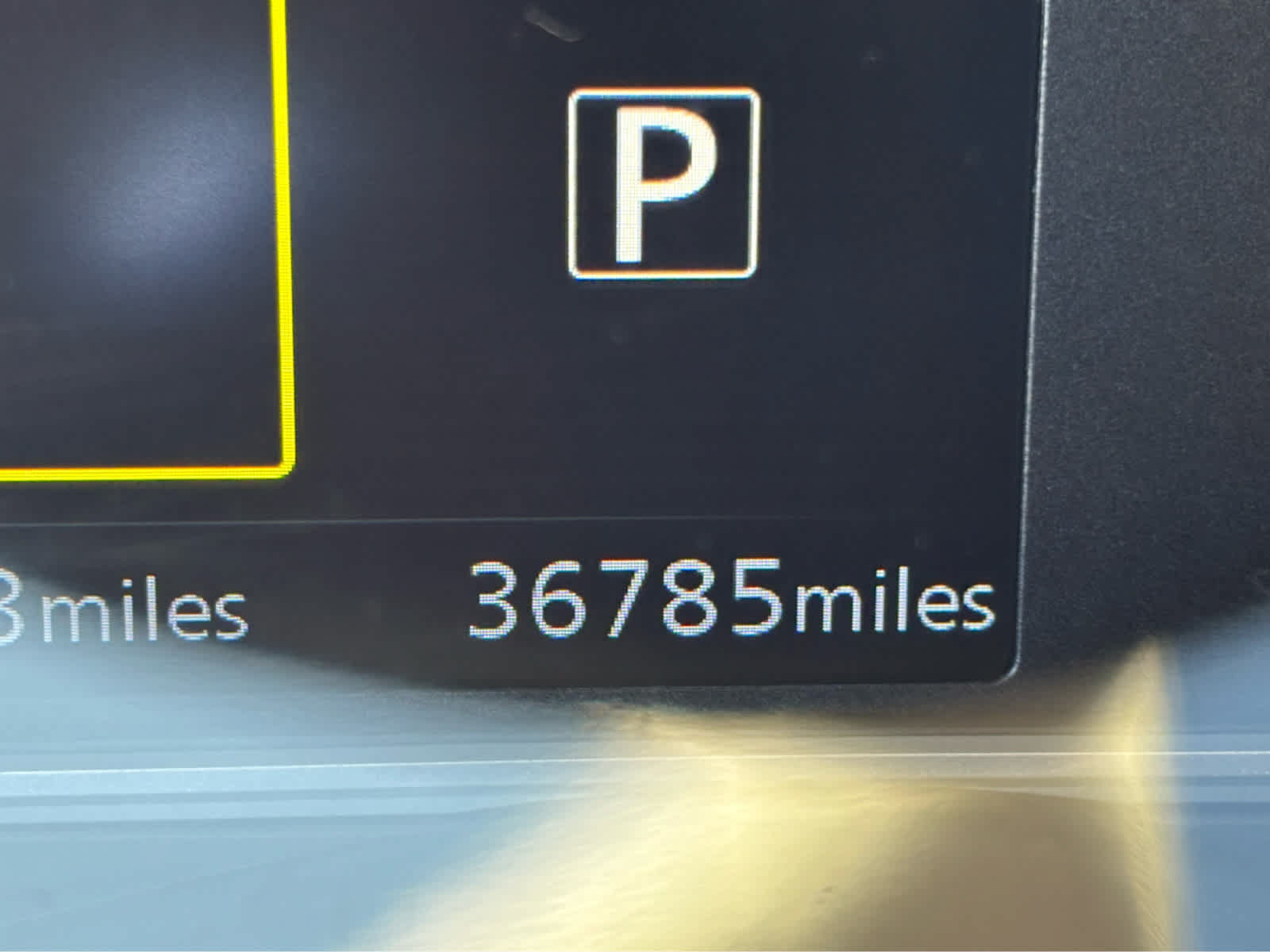 Used 2025 Nissan Versa SV FWD image 12