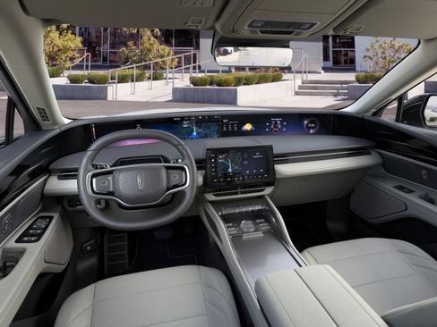 New 2026 Lincoln Nautilus Premier AWD/4WD image 9
