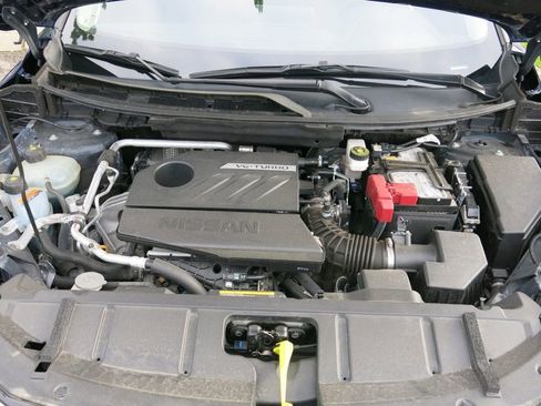 Used 2025 Nissan Rogue SV AWD/4WD image 31