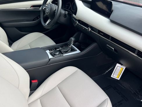 Certified 2025 MAZDA MAZDA3 2.5 Turbo Sedan w/Premium Plus image 14