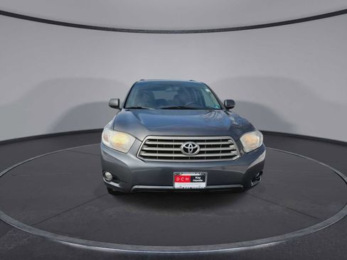 Used 2010 Toyota Highlander SE image 3