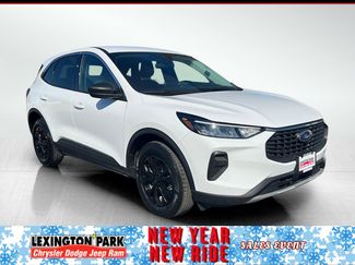 Used 2023 Ford Escape Active video 1