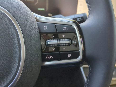 New 2026 Kia Carnival SX Prestige FWD image 17