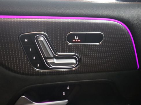 Used 2023 Mercedes-Benz EQB 350 4MATIC SUV image 21