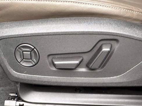 Used 2025 Audi A6 e-tron Premium w/ Ultra Package AWD/4WD image 21