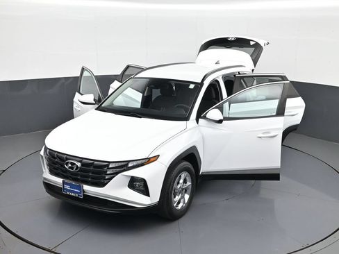 Certified 2024 Hyundai Tucson SEL AWD/4WD image 39