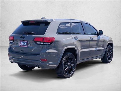 Used 2021 Jeep Grand Cherokee Laredo X RWD image 5