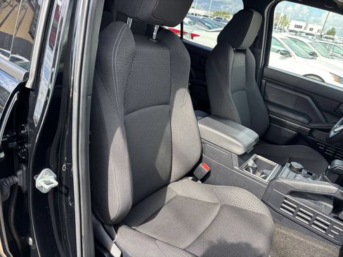 Used 2025 Toyota 4Runner SR5 RWD image 30
