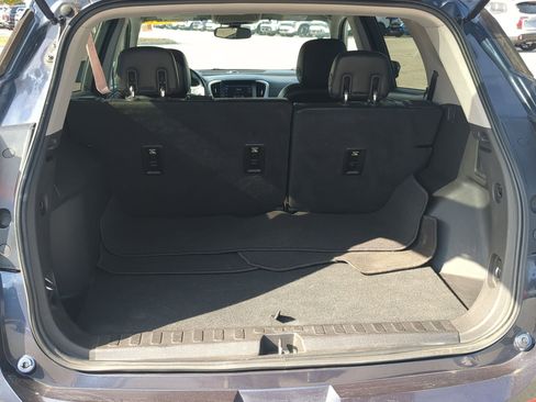 Used 2018 GMC Terrain SLT image 22