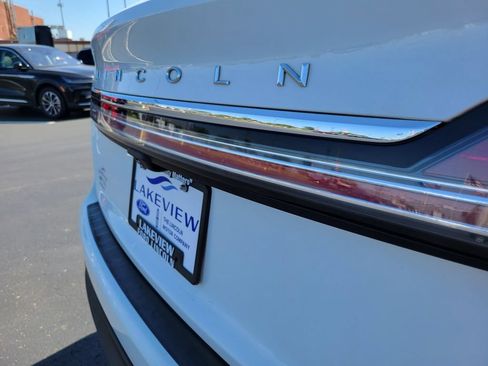 Certified 2022 Lincoln Nautilus Reserve w/ Equipment Group 201A AWD/4WD image 26
