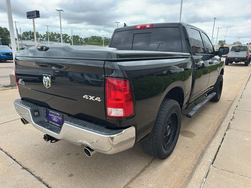 Used 2019 RAM 1500 Classic SLT AWD/4WD image 5