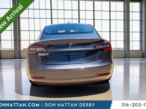 Used 2021 Tesla Model 3 Standard Range Plus RWD image 30
