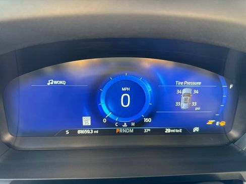 Used 2020 Ford Explorer Platinum w/ Premium Technology Package AWD/4WD image 17