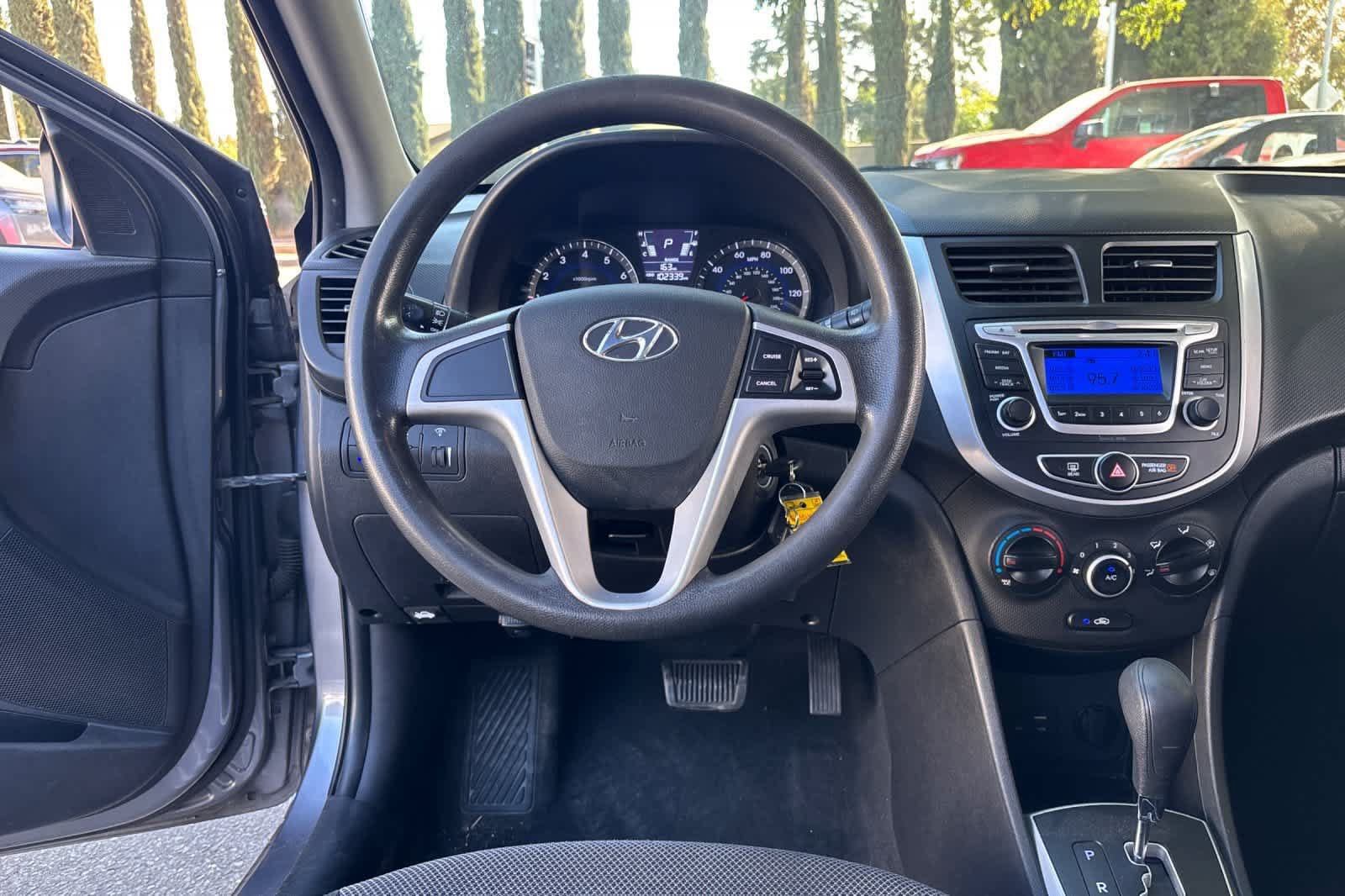 Used 2014 Hyundai Accent GS FWD image 15