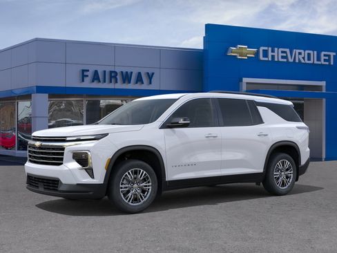 New 2026 Chevrolet Traverse LT AWD/4WD image 2