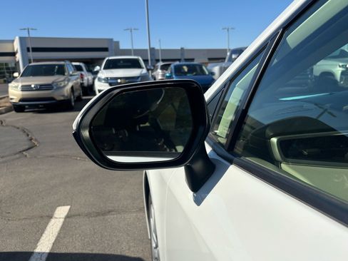 Used 2023 Toyota Corolla LE FWD image 9