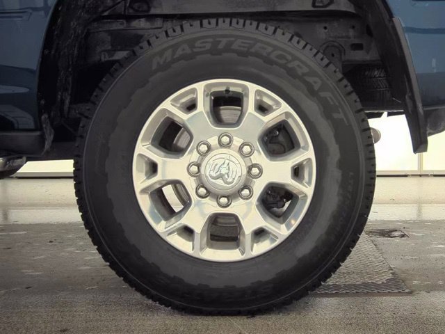 Used 2024 RAM 2500 Laramie AWD/4WD image 19