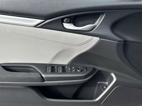 Used 2018 Honda Civic EX image 20
