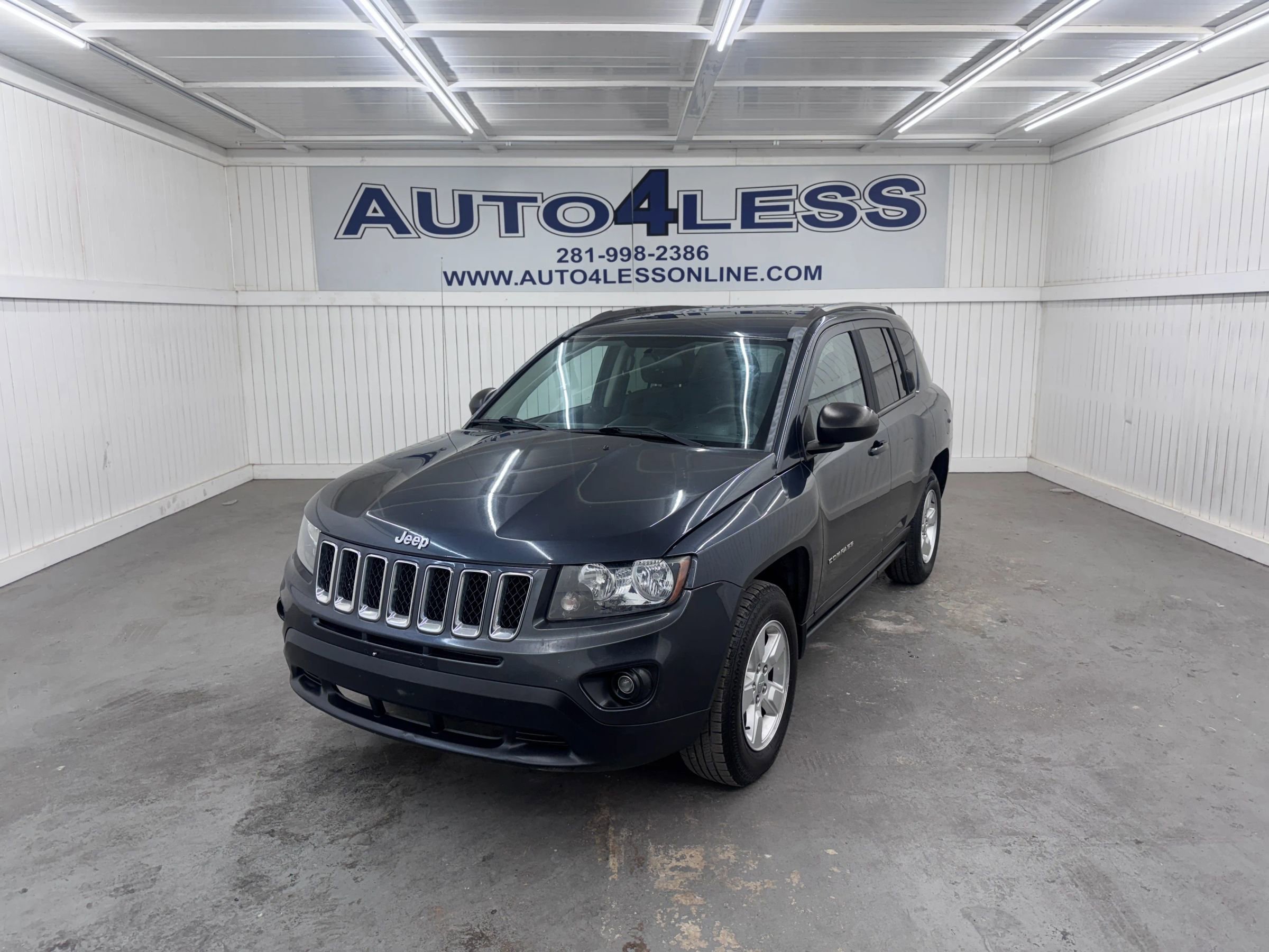 Used 2015 Jeep Compass Sport FWD image 1